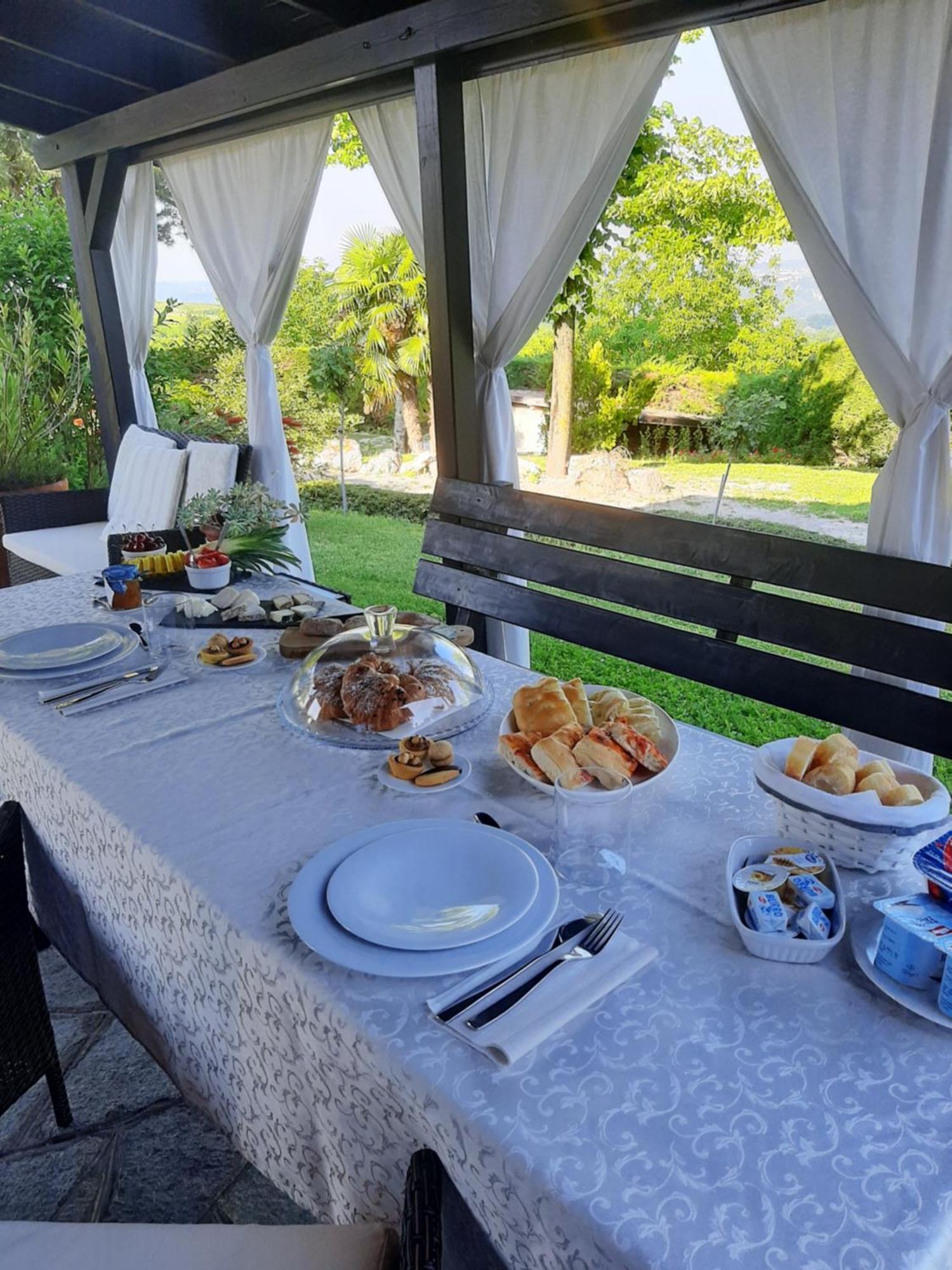 Suite Villa Aurelj Barolo Eksteriør billede
